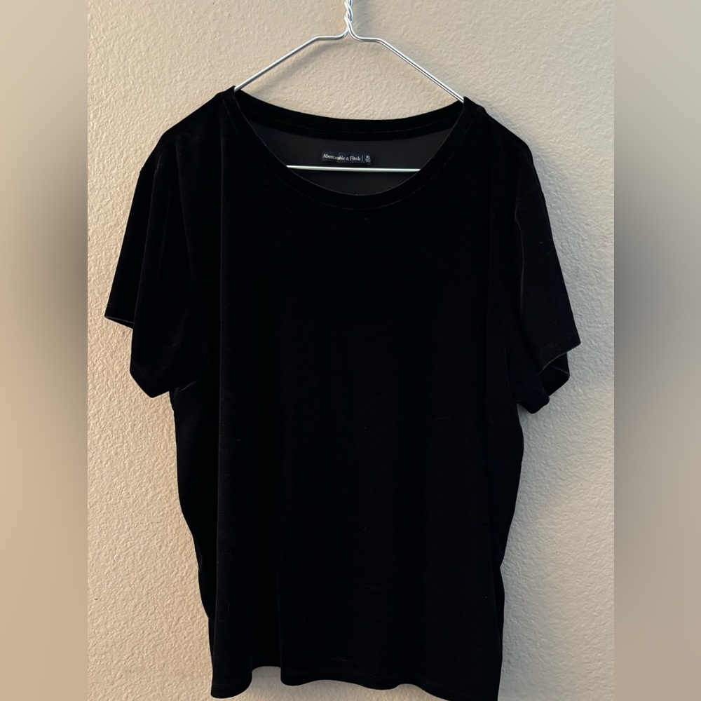 Black Velvet Abercrombie and Fitch loose fit Short Sleeve Size X-Large